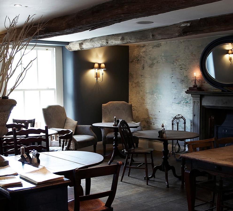 Plough Inn Lupton Eksteriør bilde