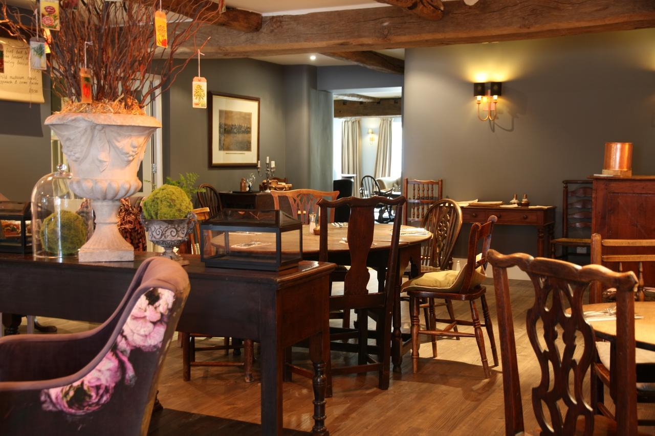 Plough Inn Lupton Eksteriør bilde